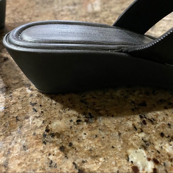 Beaded Sandals - Picture 2 of 3